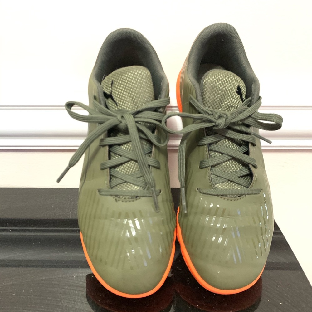 Kids Puma Green Sneaker with Neon Orange Sole